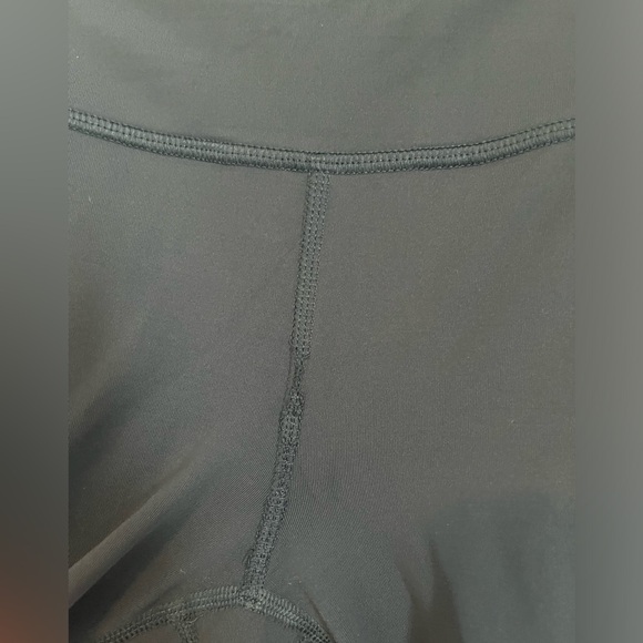 LULULEMON CROP 21” TIGHT - Picture 4 of 7